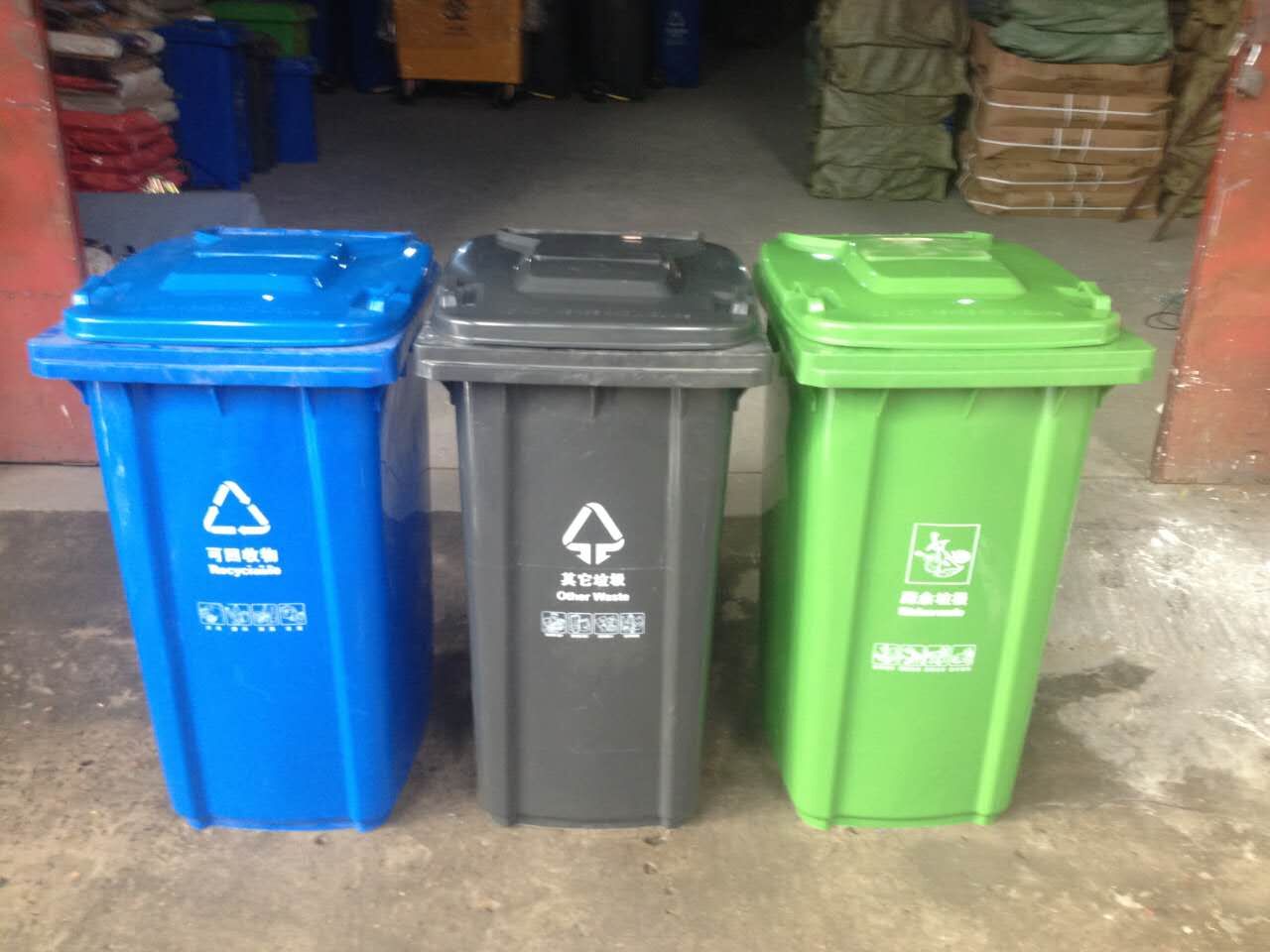 環(huán)衛(wèi)可掛車塑料垃圾桶